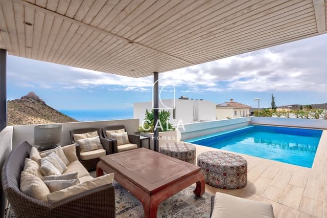 5 chambre Villa/Maison à vendre à Costa Adeje, Adeje avec piscine garage - 1 800 000 € (Ref: 8439970)