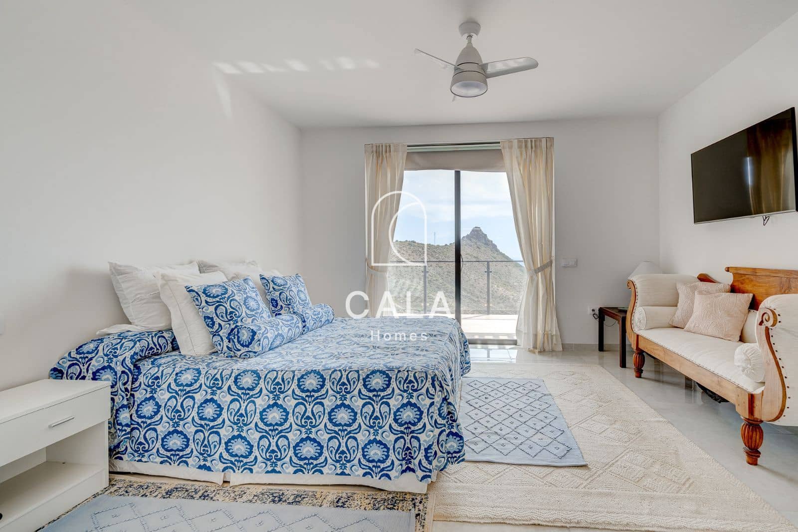 5 chambre Villa/Maison à vendre à Costa Adeje avec piscine garage - 1 800 000 € (Ref: 8439970)