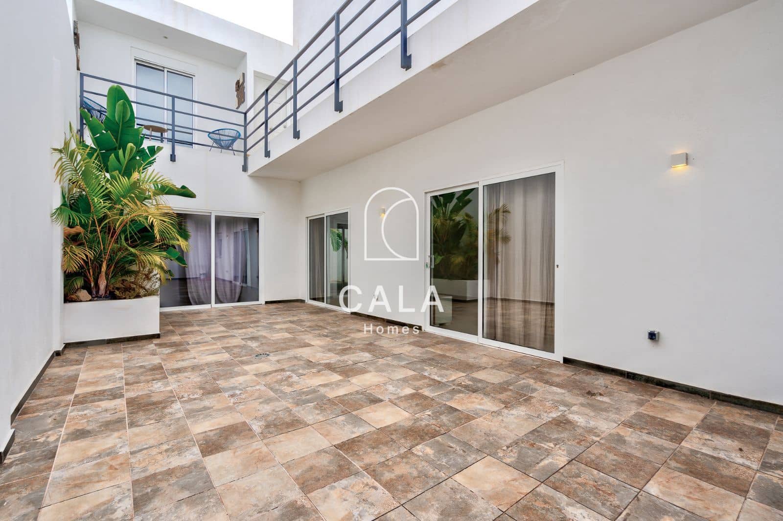 5 chambre Villa/Maison à vendre à Costa Adeje avec piscine garage - 1 800 000 € (Ref: 8439970)