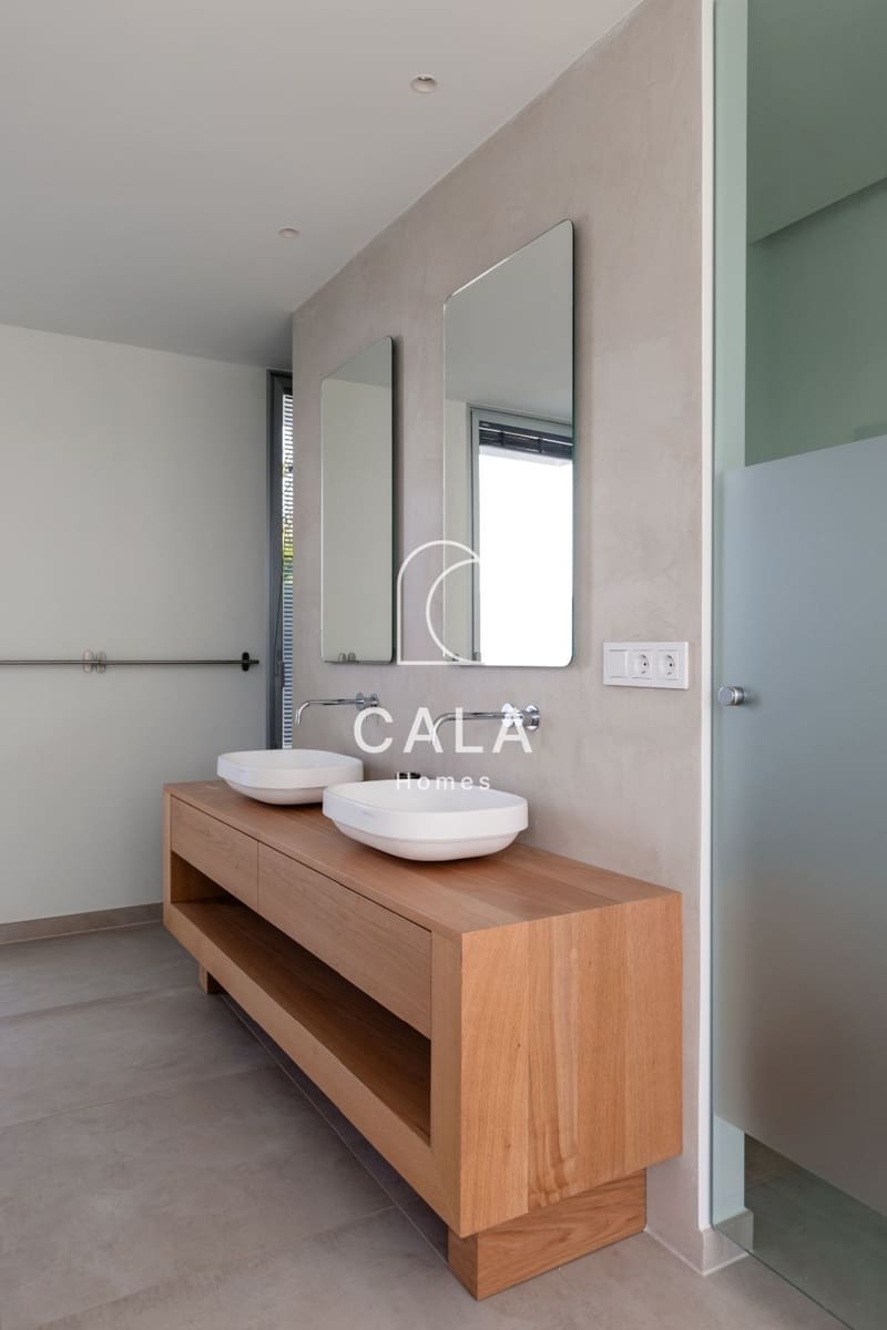 5 quarto Moradia para venda em Guia de Isora com piscina garagem - 3 500 000 € (Ref: 8479999)