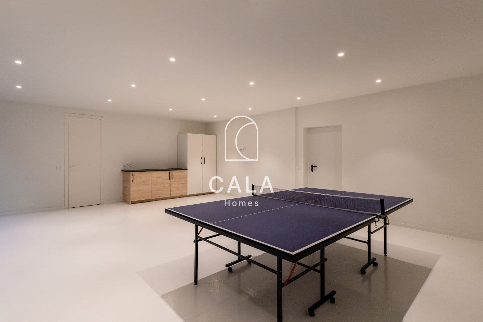 5 quarto Moradia para venda em Guia de Isora com piscina garagem - 3 500 000 € (Ref: 8479999)