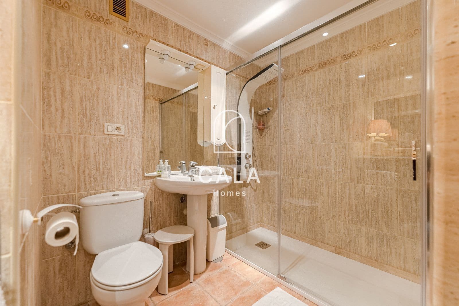 2 soverom Penthouse til salgs i Callao Salvaje - € 990 000 (Ref: 8589935)