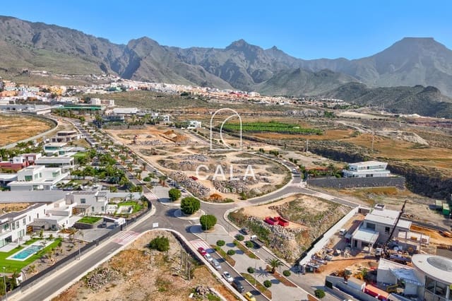 Solar/Parcela en La Caleta Adeje, Adeje en venta - 2.650.000 € (Ref: 8598644)