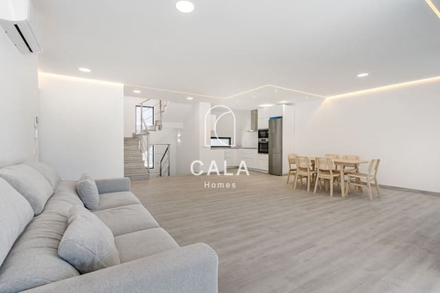 4 Zimmer Villa zu verkaufen in El Madroñal, Adeje mit Pool Garage - 1.890.000 € (Ref: 8600706)