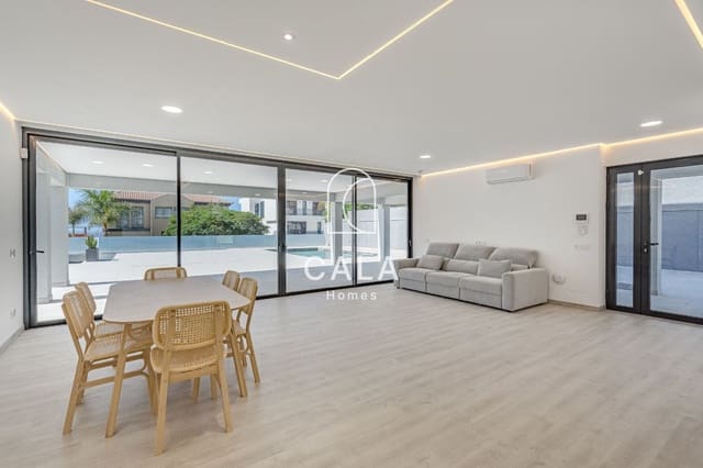 4 Zimmer Villa zu verkaufen in El Madroñal, Adeje mit Pool Garage - 1.890.000 € (Ref: 8600706)