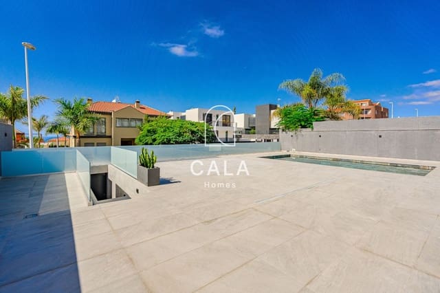 4 Zimmer Villa zu verkaufen in El Madroñal, Adeje mit Pool Garage - 1.890.000 € (Ref: 8600706)