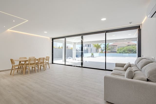 4 Zimmer Villa zu verkaufen in El Madroñal, Adeje mit Pool Garage - 1.890.000 € (Ref: 8600706)