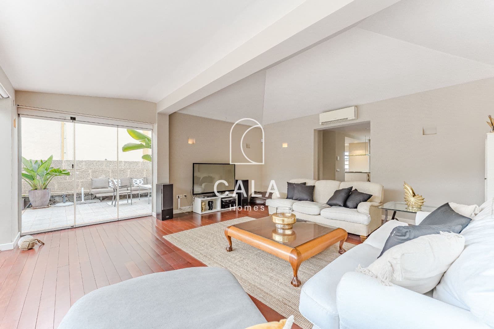 4 chambre Villa/Maison à vendre à Costa Adeje avec piscine garage - 1 499 000 € (Ref: 8611597)
