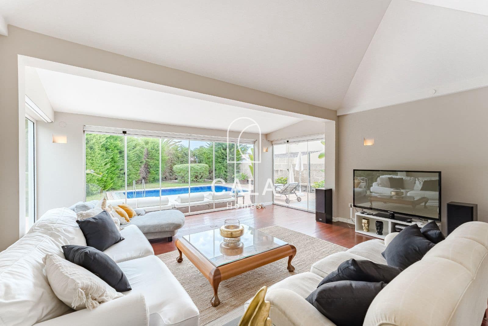 4 soveværelse Villa til salg i Costa Adeje med swimmingpool garage - € 1.499.000 (Ref: 8611597)