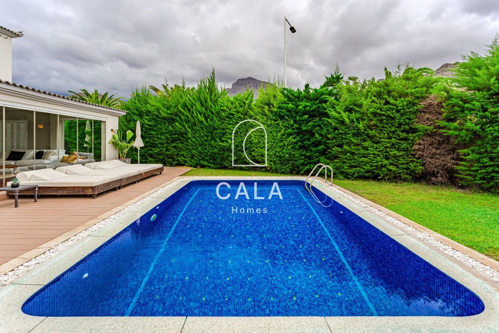 4 chambre Villa/Maison à vendre à Costa Adeje avec piscine garage - 1 499 000 € (Ref: 8611597)