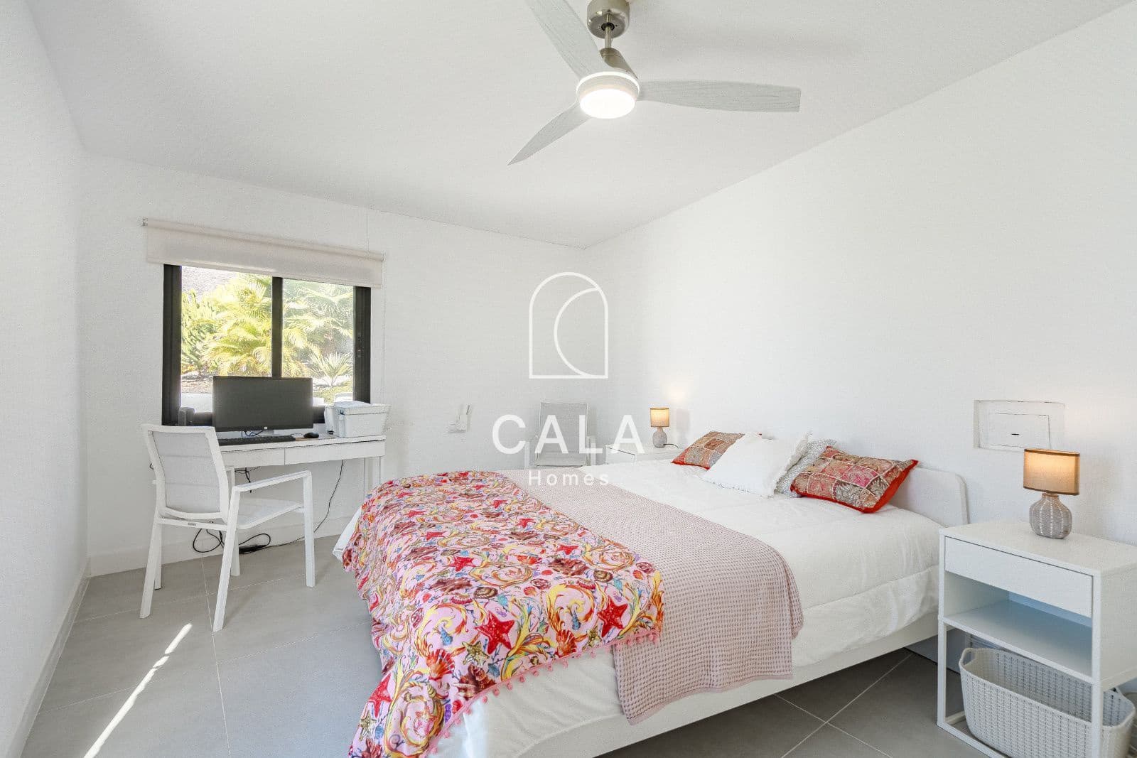 5 soverom Villa til salgs i Los Gigantes med svømmebasseng garasje - € 1 950 000 (Ref: 8620863)