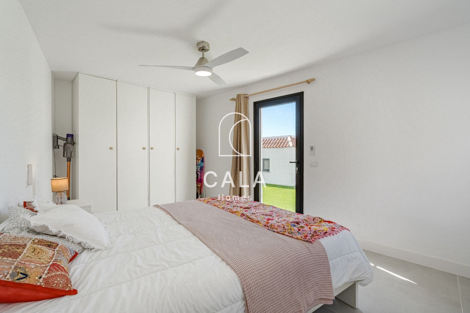 5 soverom Villa til salgs i Los Gigantes med svømmebasseng garasje - € 1 950 000 (Ref: 8620863)