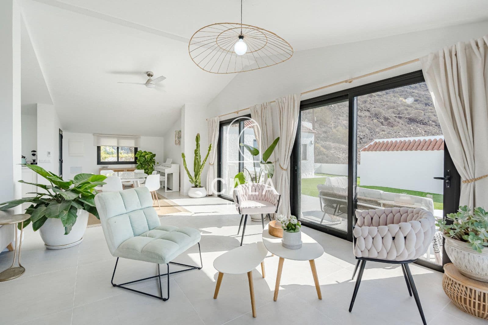 5 soverom Villa til salgs i Los Gigantes med svømmebasseng garasje - € 1 950 000 (Ref: 8620863)