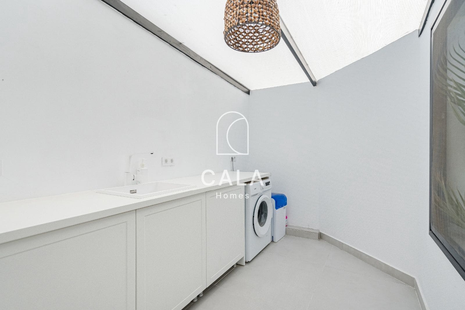 5 soverom Villa til salgs i Los Gigantes med svømmebasseng garasje - € 1 950 000 (Ref: 8620863)