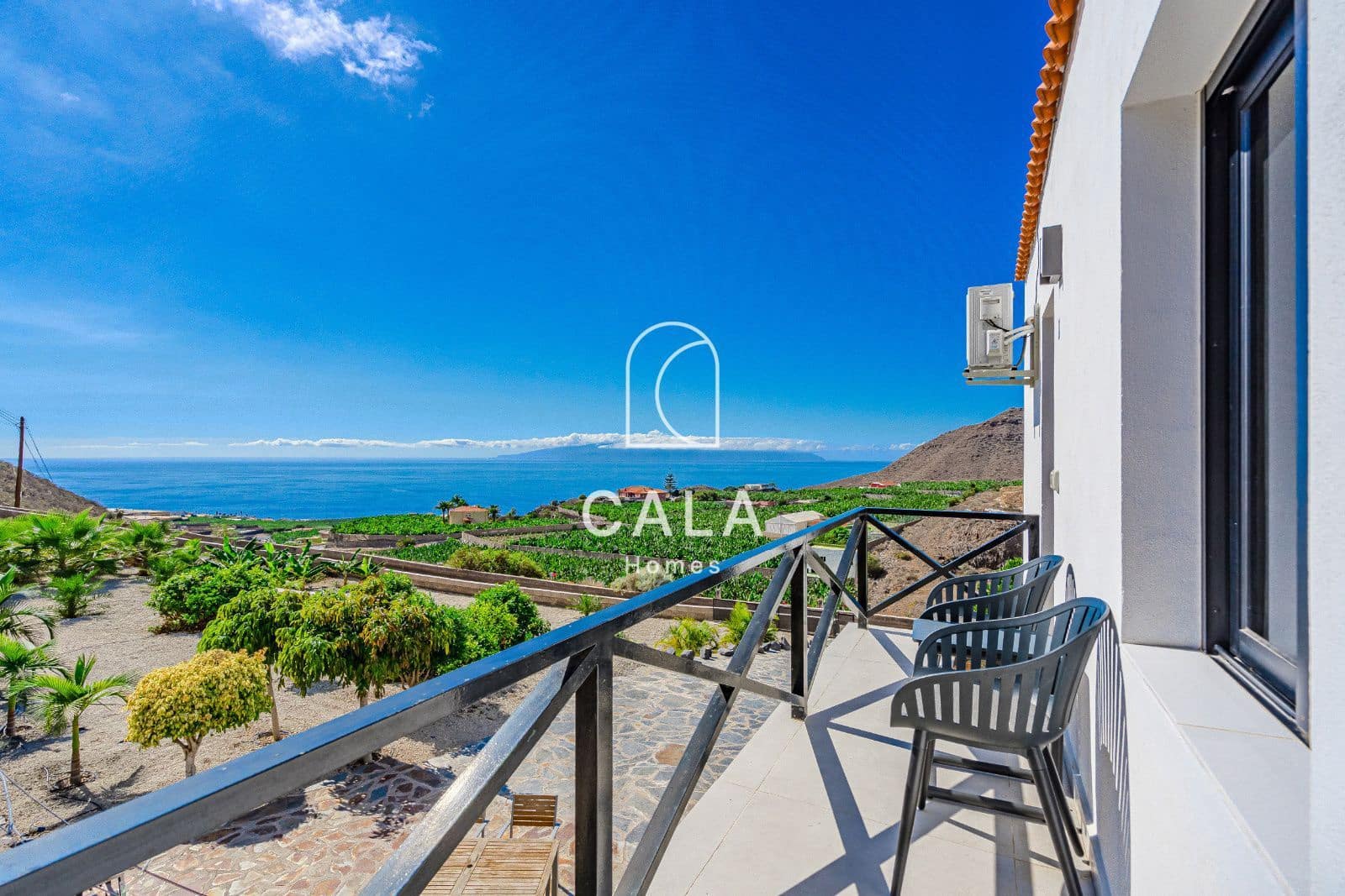 5 soverom Villa til salgs i Los Gigantes med svømmebasseng garasje - € 1 950 000 (Ref: 8620863)