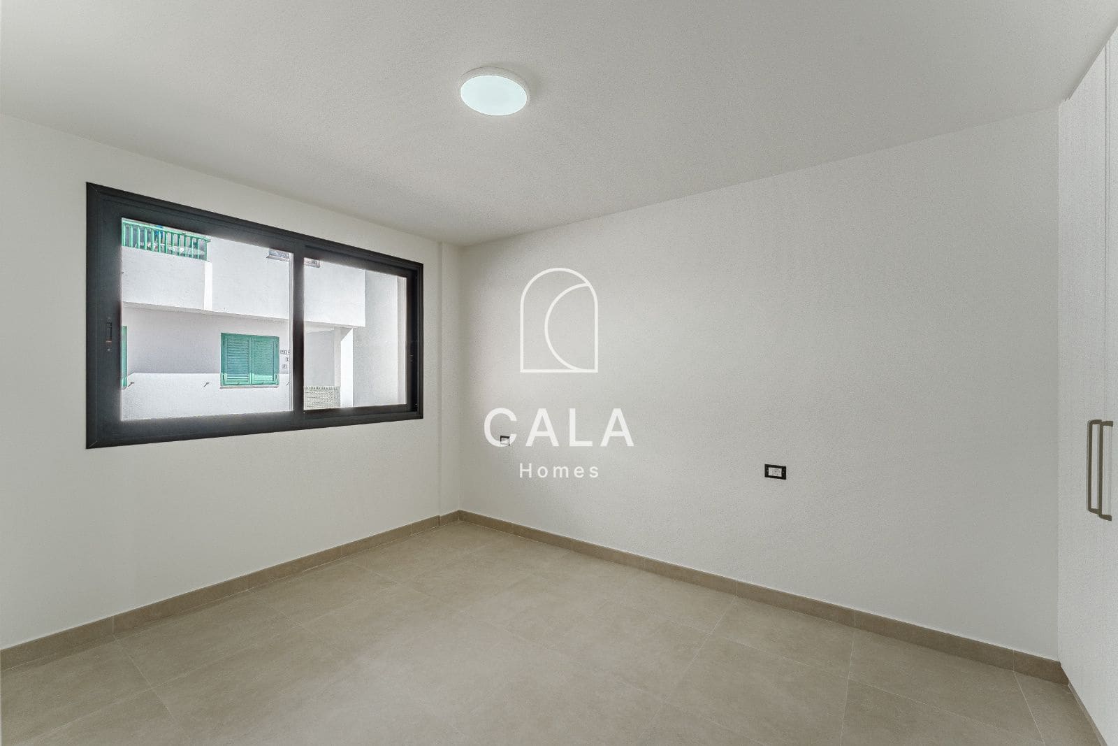 3 slaapkamer Flat te koop in Puerto Santiago met garage - € 450.000 (Ref: 8621000)