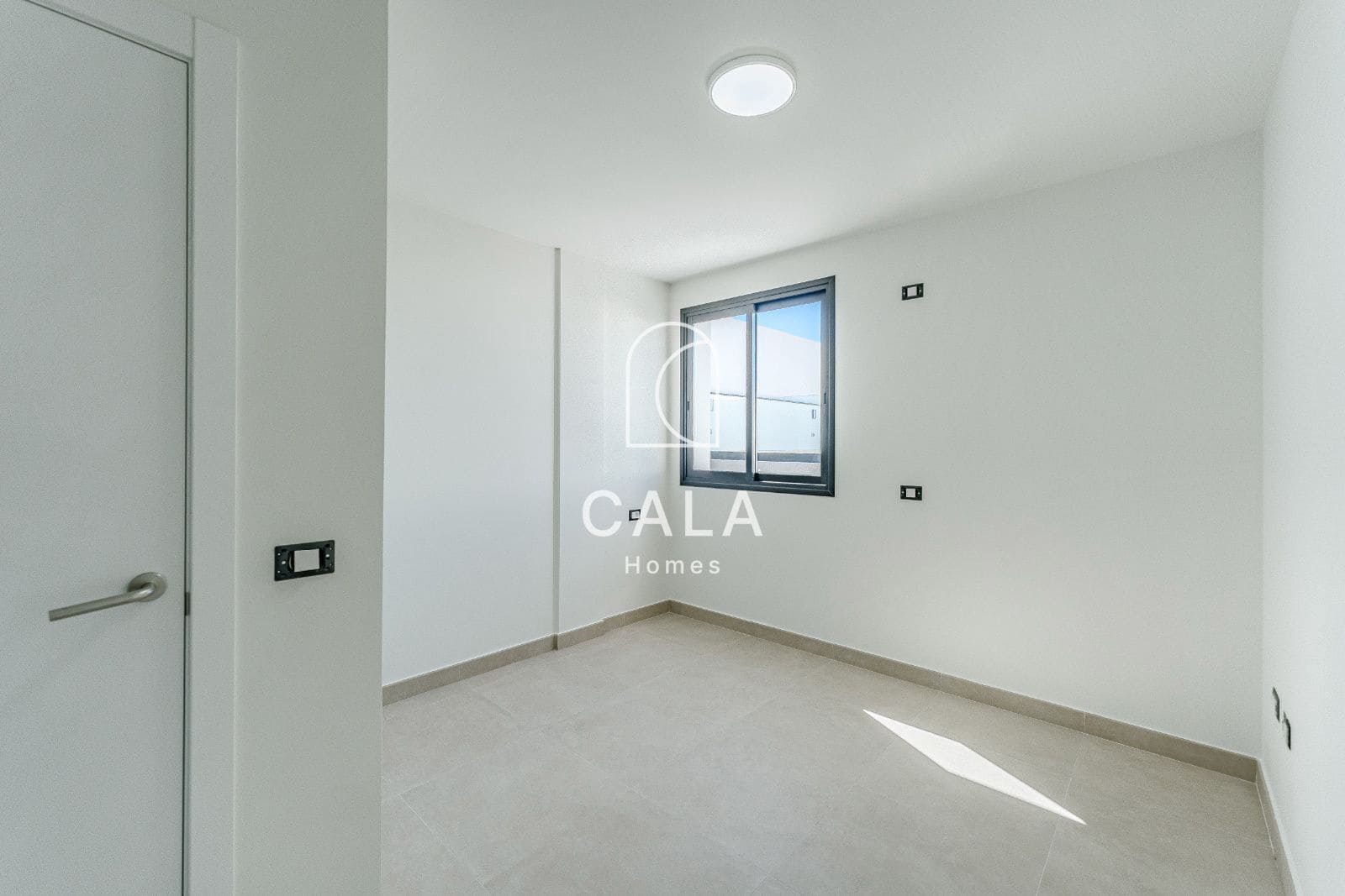 3 slaapkamer Flat te koop in Puerto Santiago met garage - € 450.000 (Ref: 8621000)