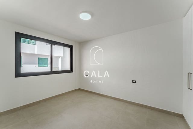 3 chambre Appartement à vendre à Puerto Santiago, Santiago del Teide avec garage - 450 000 € (Ref: 8621000)