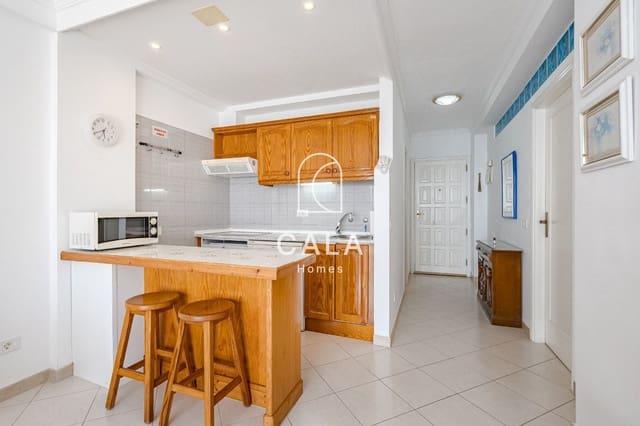 1 sypialnia Mieszkanie na sprzedaż w Los Cristianos, Arona z basenem - 280 000 € (Ref: 8657773)