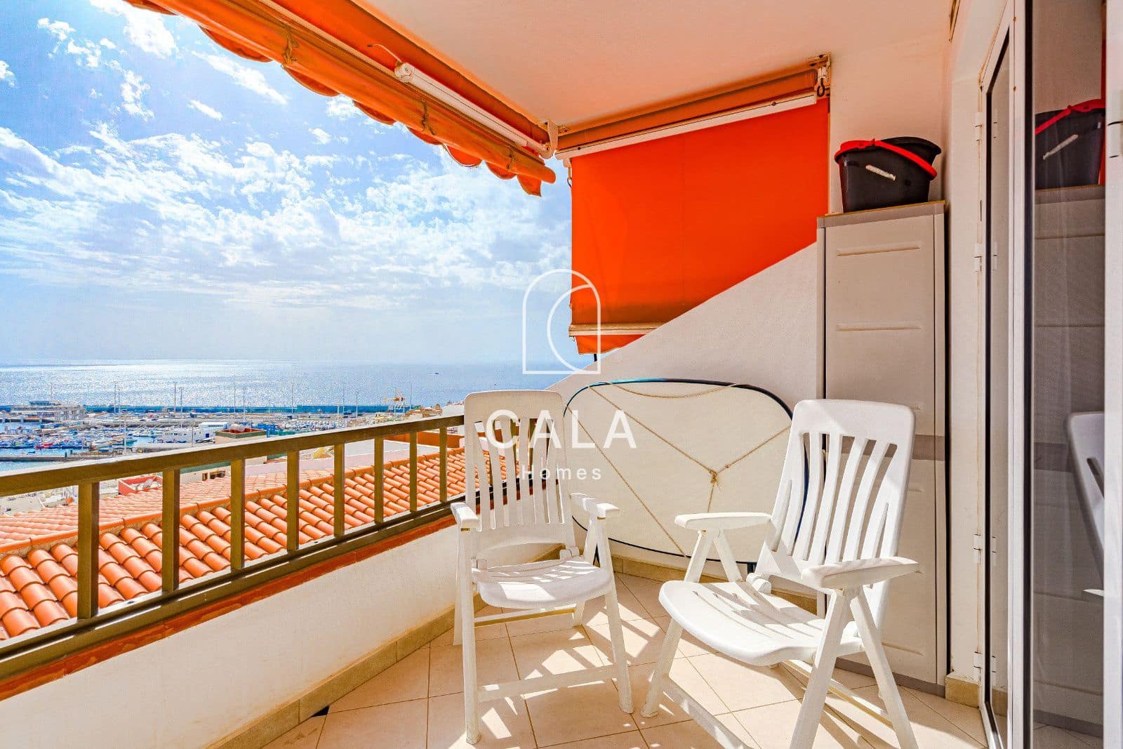 1 sypialnia Mieszkanie na sprzedaż w Los Cristianos z basenem - 280 000 € (Ref: 8657773)