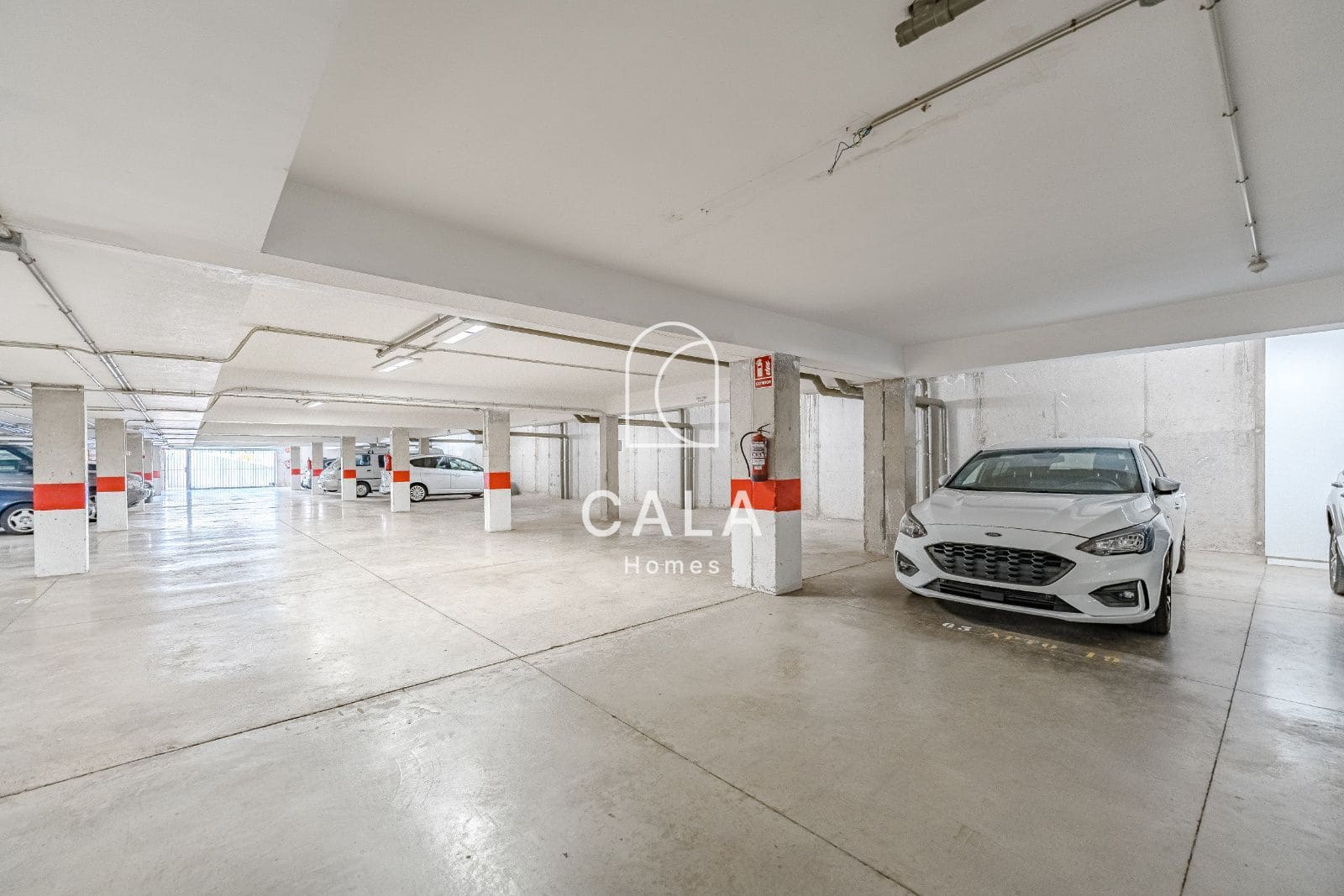 3 makuuhuone Asunto myytävänä paikassa La Caleta Adeje mukana uima-altaan 
autotalli - 1 275 000 € (Ref: 8686701)