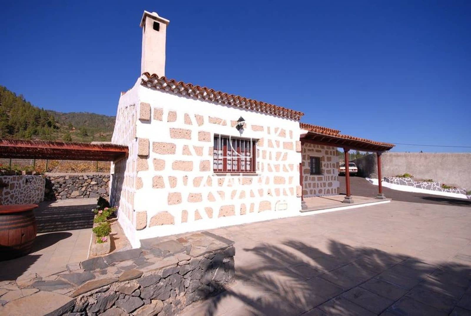 2 bedroom Villa for sale in Granadilla de Abona - € 425,000 (Ref: 8738937)
