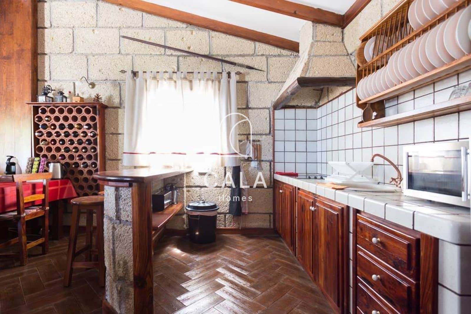 2 bedroom Villa for sale in Granadilla de Abona - € 425,000 (Ref: 8738937)