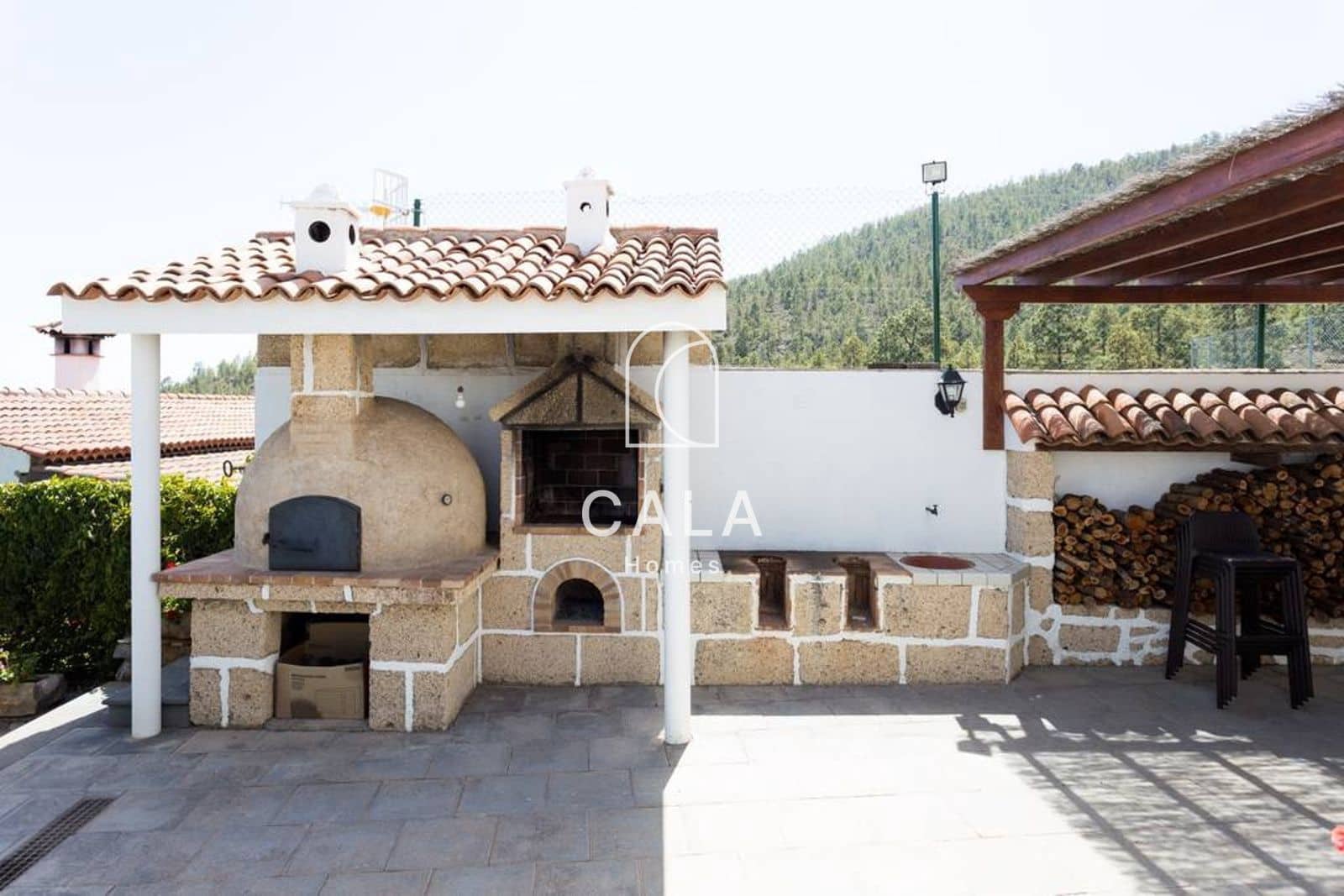 2 bedroom Villa for sale in Granadilla de Abona - € 425,000 (Ref: 8738937)