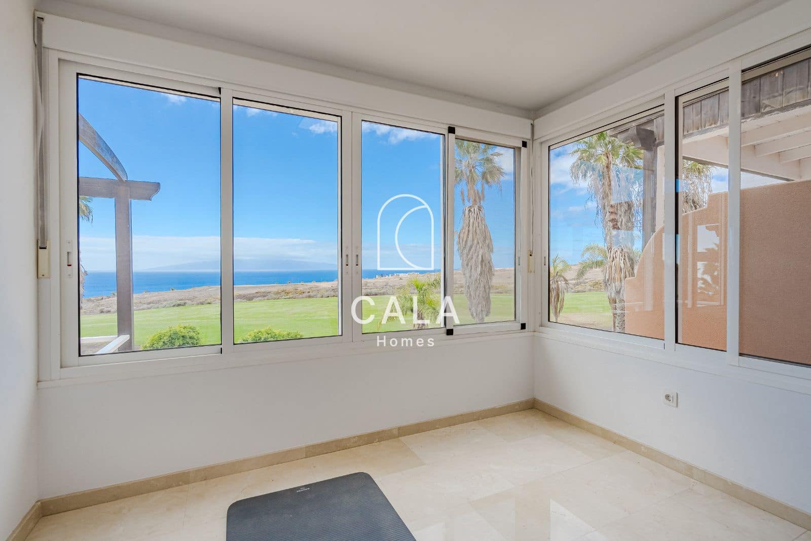 2 soveværelse Byhus til salg i La Caleta Adeje med swimmingpool garage - € 595.000 (Ref: 8816454)