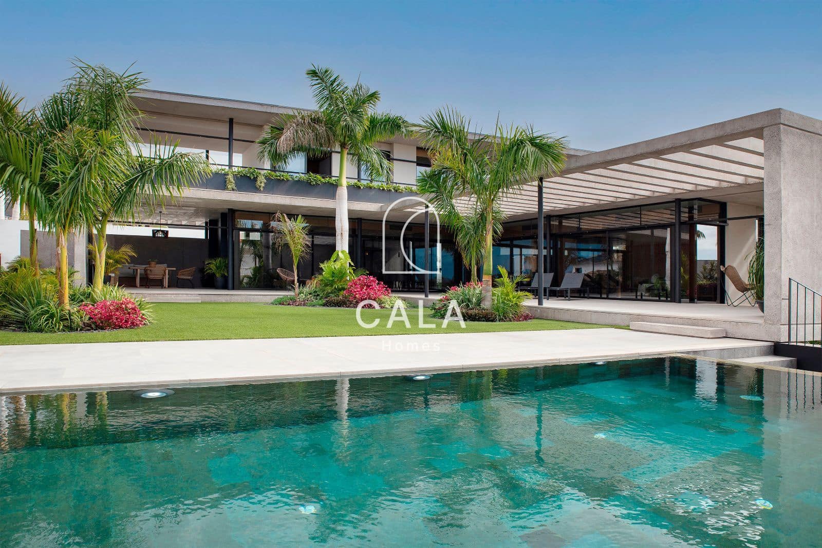 4 soverom Villa til salgs i Playa Paraiso med svømmebasseng garasje - € 5 500 000 (Ref: 8823816)