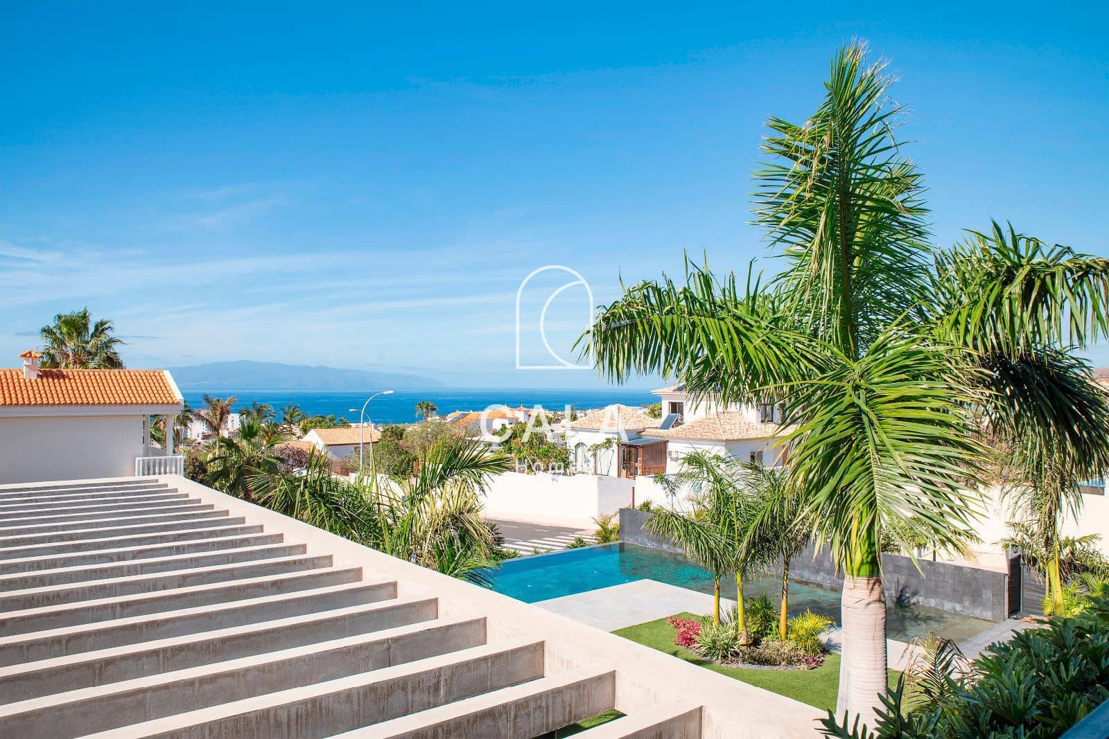 4 soverom Villa til salgs i Playa Paraiso med svømmebasseng garasje - € 5 500 000 (Ref: 8823816)