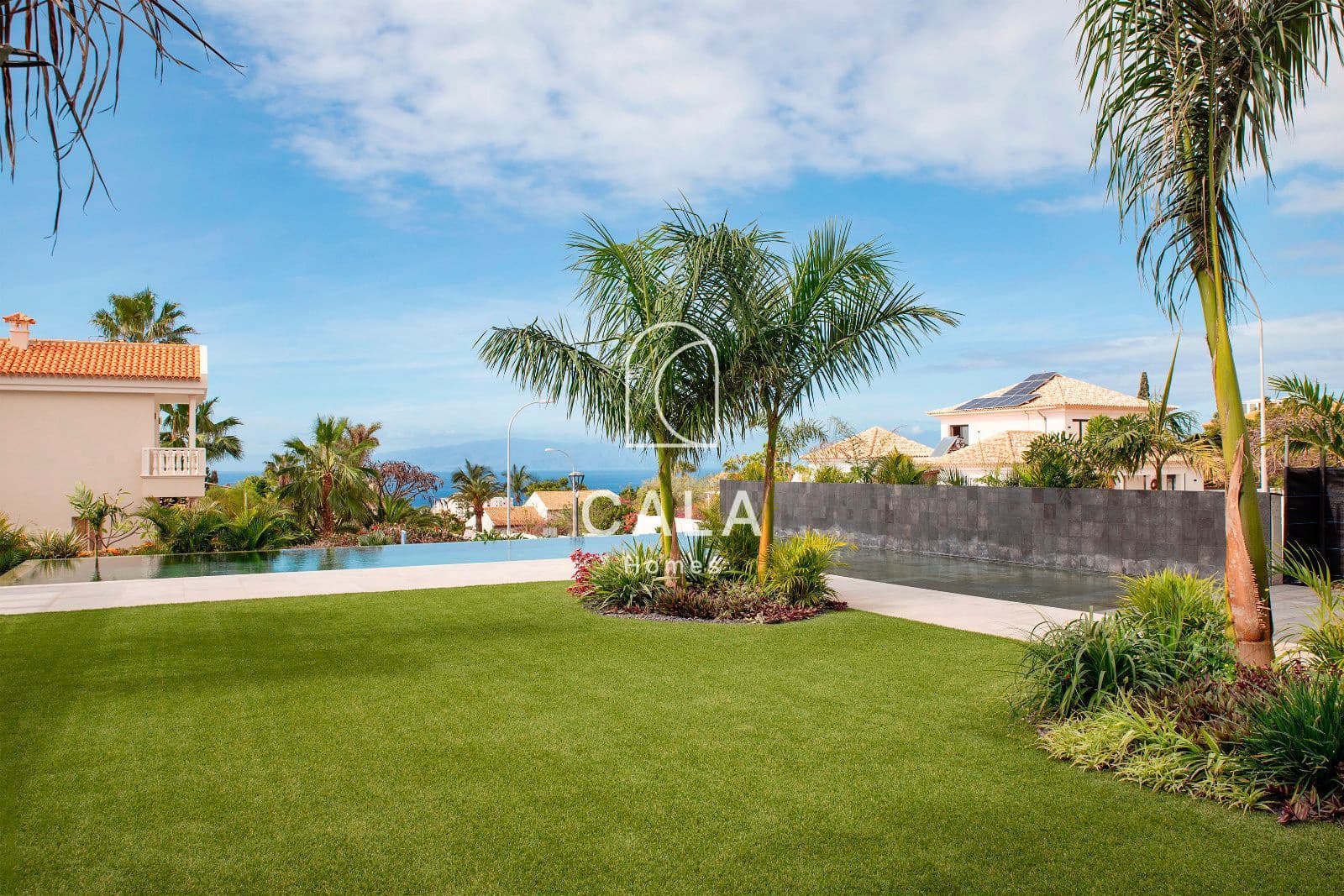 4 soverom Villa til salgs i Playa Paraiso med svømmebasseng garasje - € 5 500 000 (Ref: 8823816)