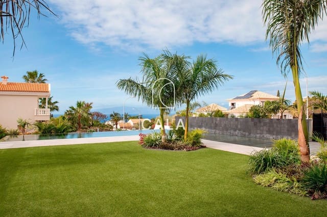 4 makuuhuone Huvila myytävänä paikassa Playa Paraiso, Adeje mukana uima-altaan 
autotalli - 5 500 000 € (Ref: 8823816)