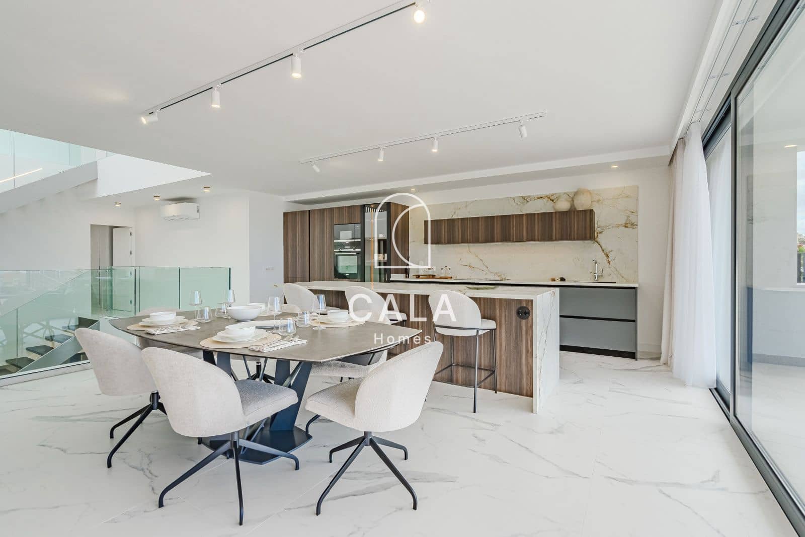5 chambre Maison de Ville à vendre à El Madronal avec piscine garage - 3 500 000 € (Ref: 8826319)