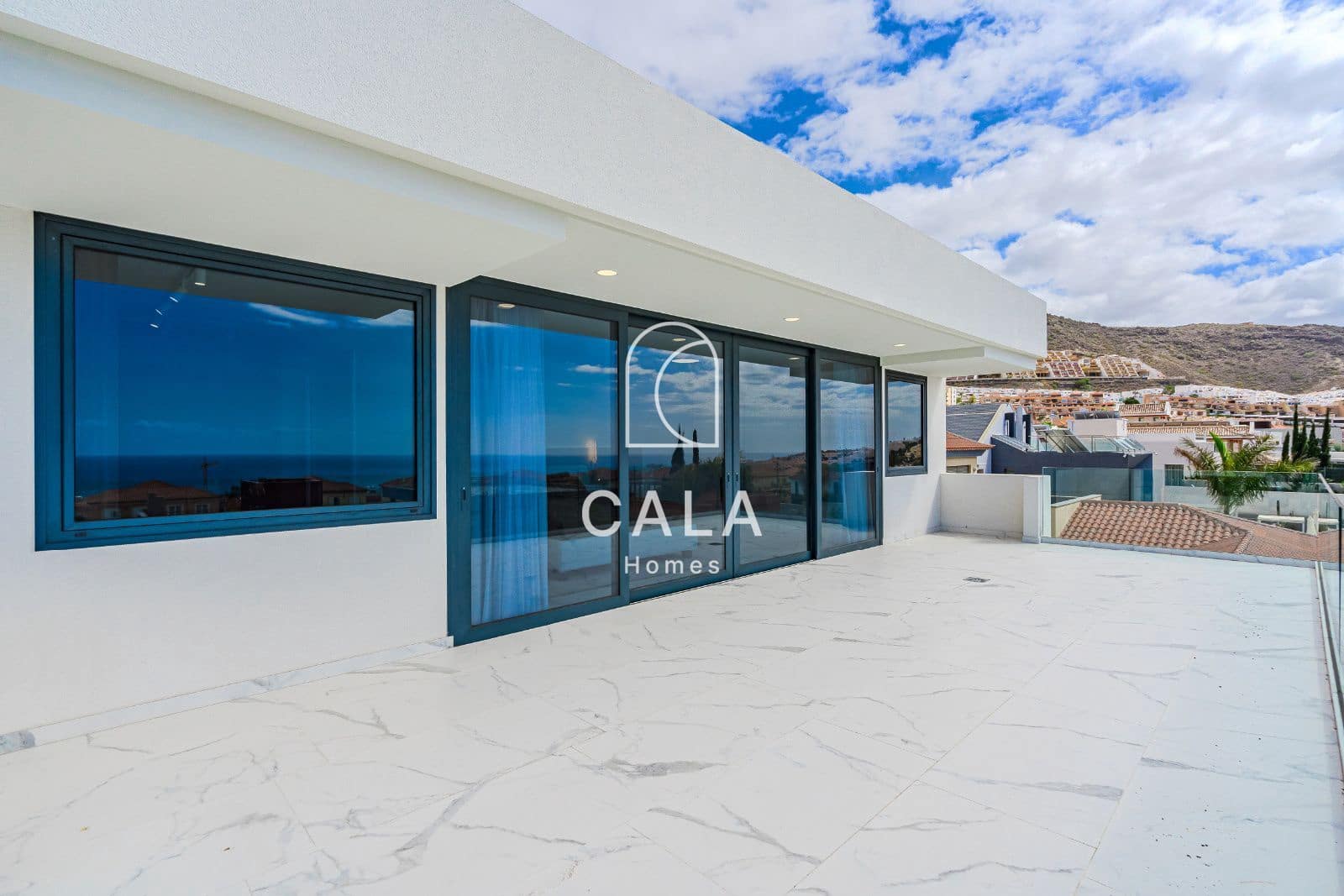 5 chambre Maison de Ville à vendre à El Madronal avec piscine garage - 3 500 000 € (Ref: 8826319)