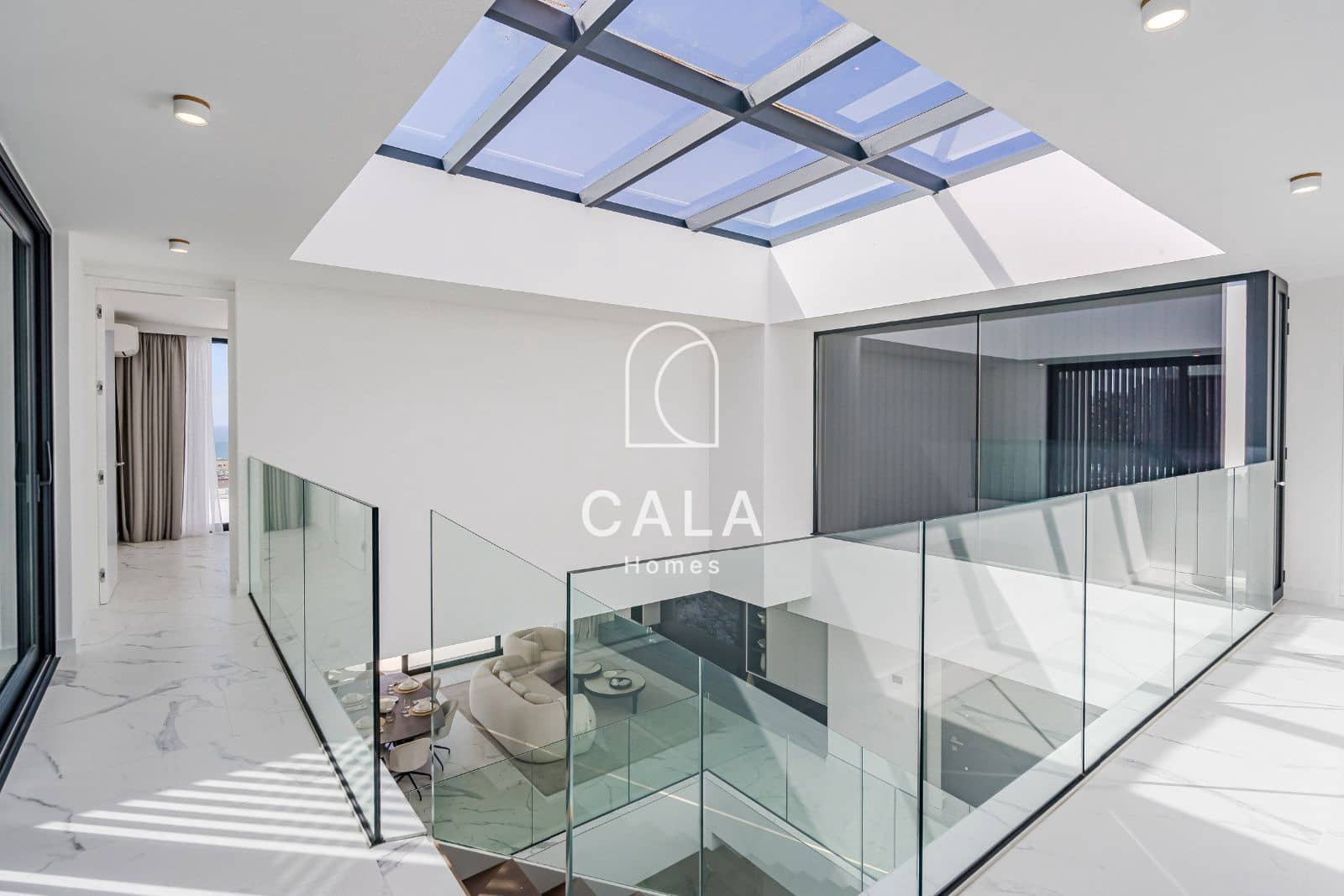 5 chambre Maison de Ville à vendre à El Madronal avec piscine garage - 3 500 000 € (Ref: 8826319)