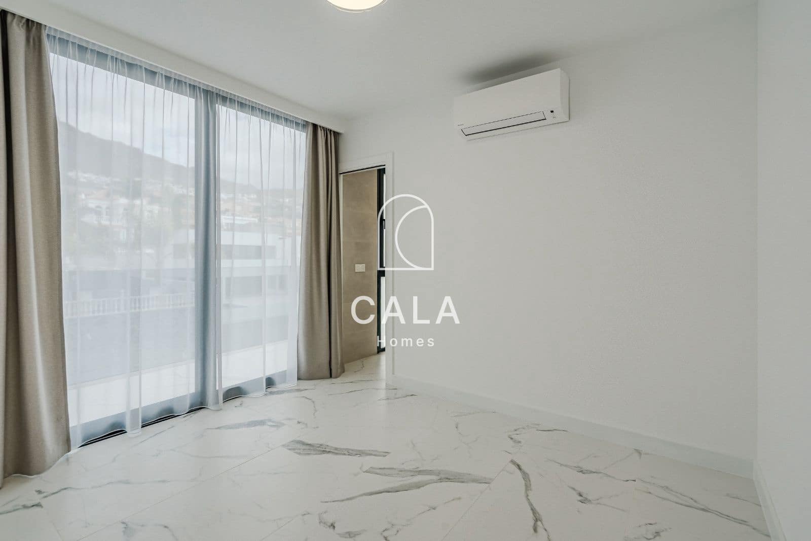 5 chambre Maison de Ville à vendre à El Madronal avec piscine garage - 3 500 000 € (Ref: 8826319)