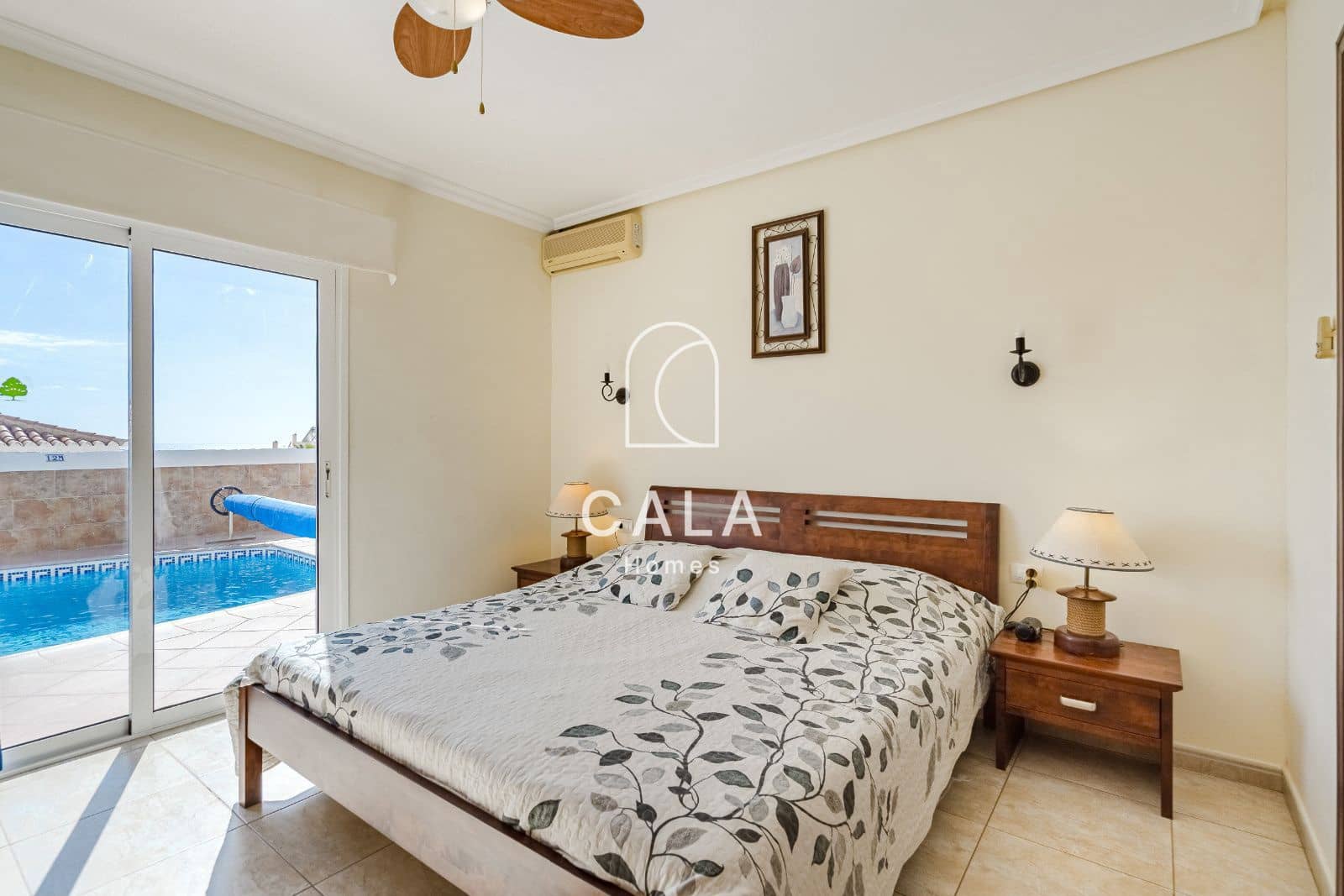 4 bedroom Villa for sale in Callao Salvaje with pool garage - € 850,000 (Ref: 8826320)