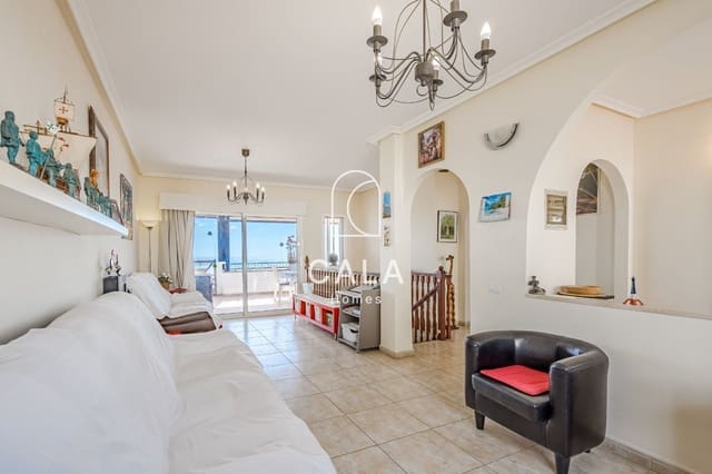 4 sypialnia Willa na sprzedaż w Callao Salvaje, Adeje z basenem garażem - 850 000 € (Ref: 8826320)