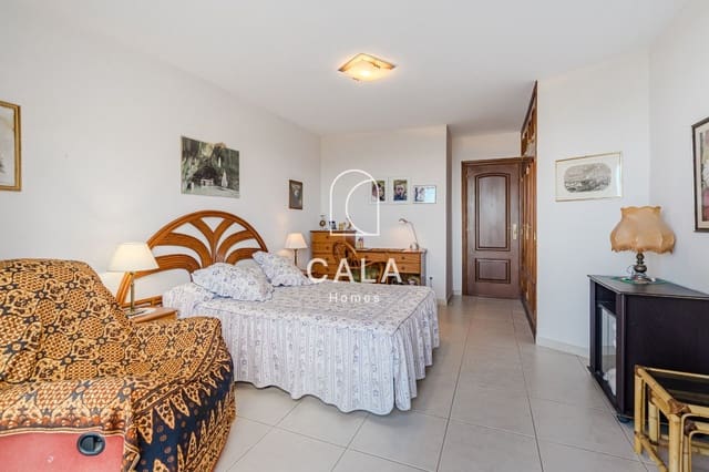 1 soveværelse Lejlighed til salg i Los Cristianos, Arona med swimmingpool - € 345.000 (Ref: 8838245)