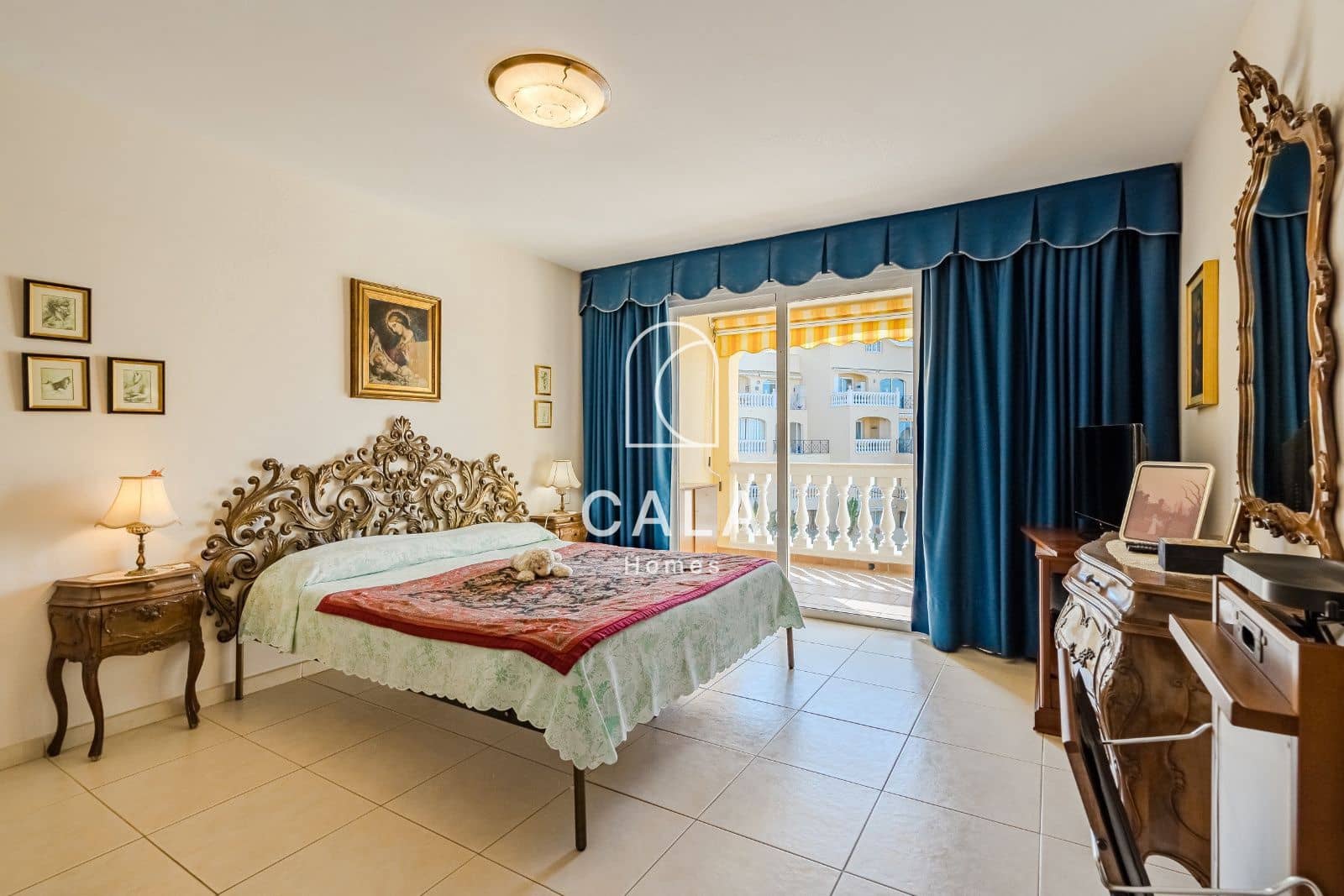 3 Zimmer Wohnung zu verkaufen in Los Cristianos mit Pool - 650.000 € (Ref: 8873499)