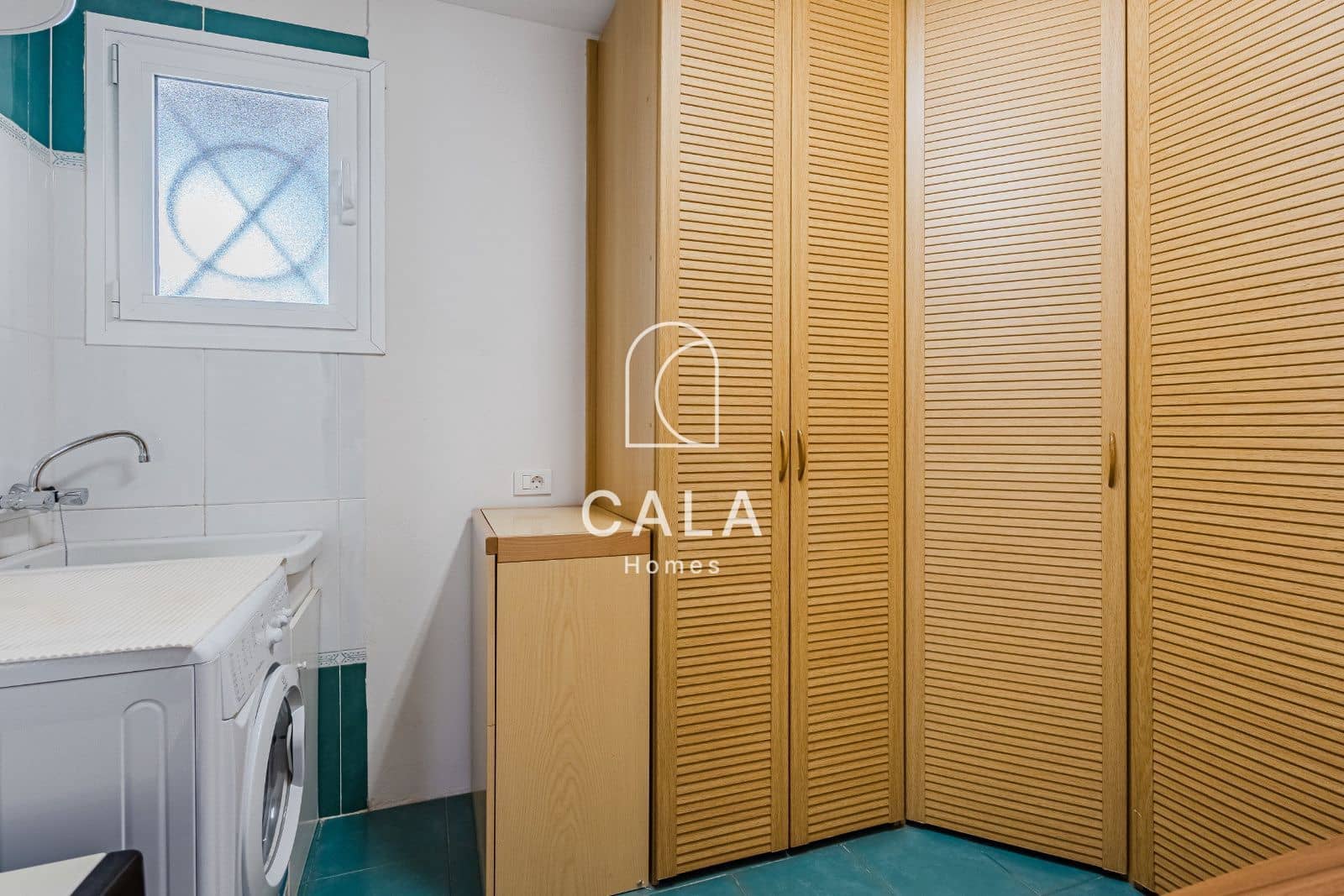 3 Zimmer Wohnung zu verkaufen in Los Cristianos mit Pool - 650.000 € (Ref: 8873499)