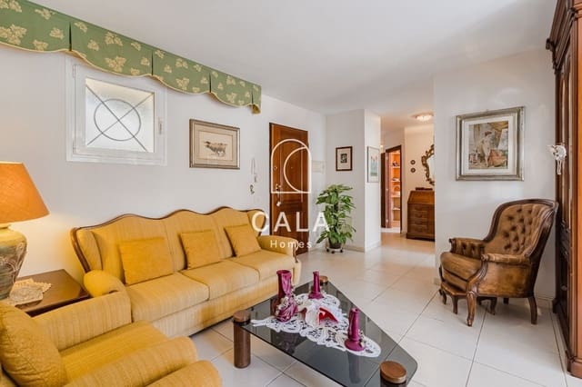 3 Zimmer Wohnung zu verkaufen in Los Cristianos, Arona mit Pool - 650.000 € (Ref: 8873499)