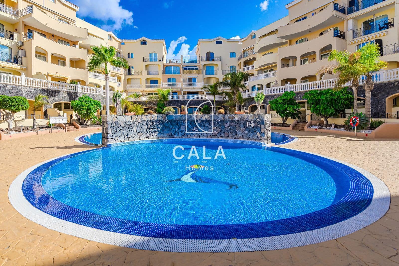 3 Zimmer Wohnung zu verkaufen in Los Cristianos mit Pool - 650.000 € (Ref: 8873499)