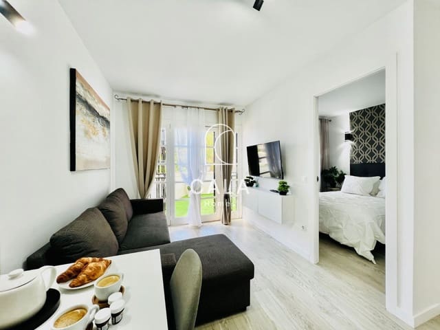 Piso de 1 habitación en San Eugenio Alto, Adeje en venta con piscina - 269.000 € (Ref: 8894214)