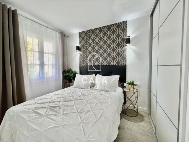 Piso de 1 habitación en San Eugenio Alto, Adeje en venta con piscina - 269.000 € (Ref: 8894214)