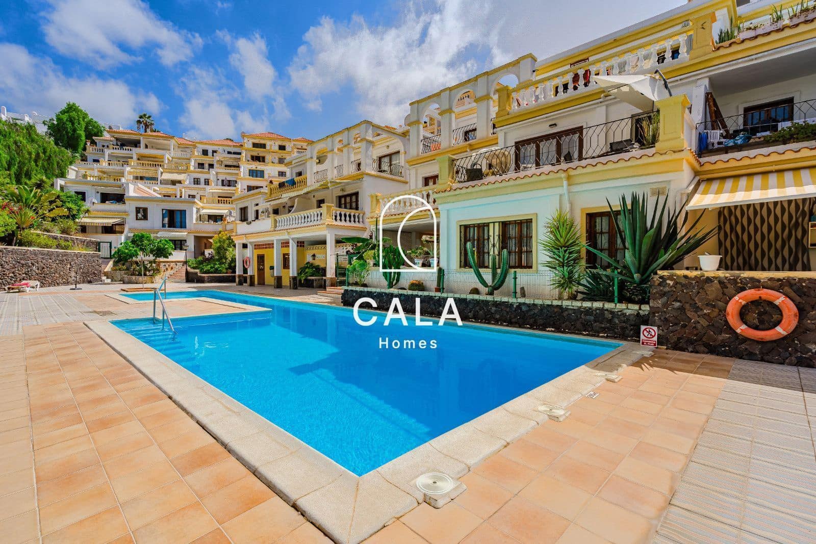 1 slaapkamer Flat te koop in Costa Adeje met zwembad - € 269.000 (Ref: 8894214)