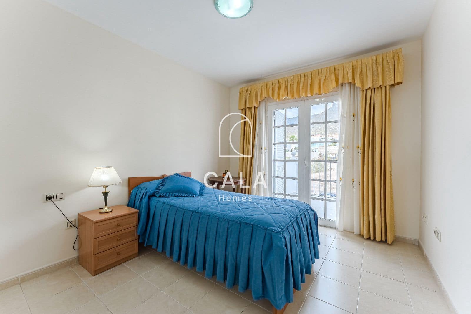 3 chambre Maison de Ville à vendre à El Madronal avec garage - 1 100 000 € (Ref: 8898047)