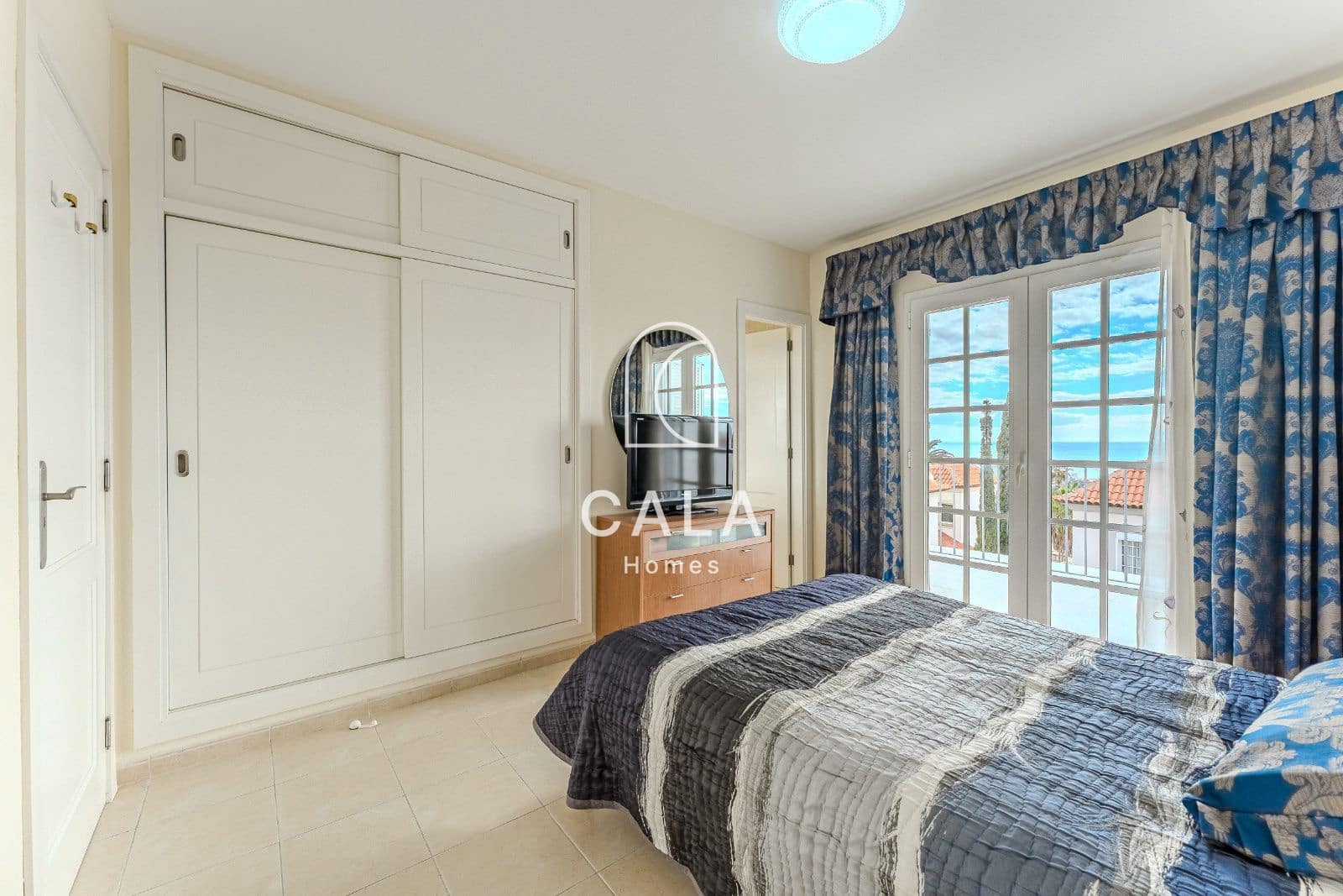 3 chambre Maison de Ville à vendre à El Madronal avec garage - 1 100 000 € (Ref: 8898047)