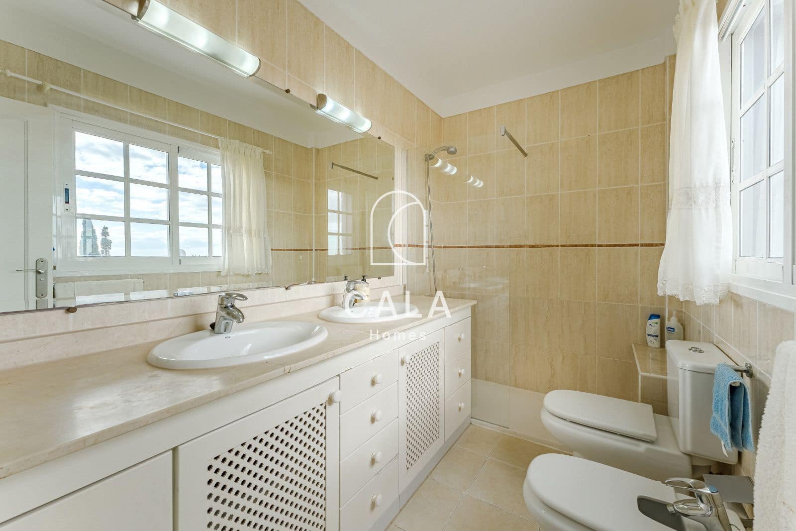 3 chambre Maison de Ville à vendre à El Madronal avec garage - 1 100 000 € (Ref: 8898047)